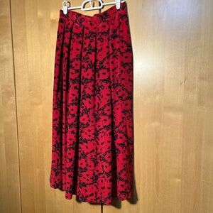 Long Red and Black Floral Motif Silk Skirt Size 8